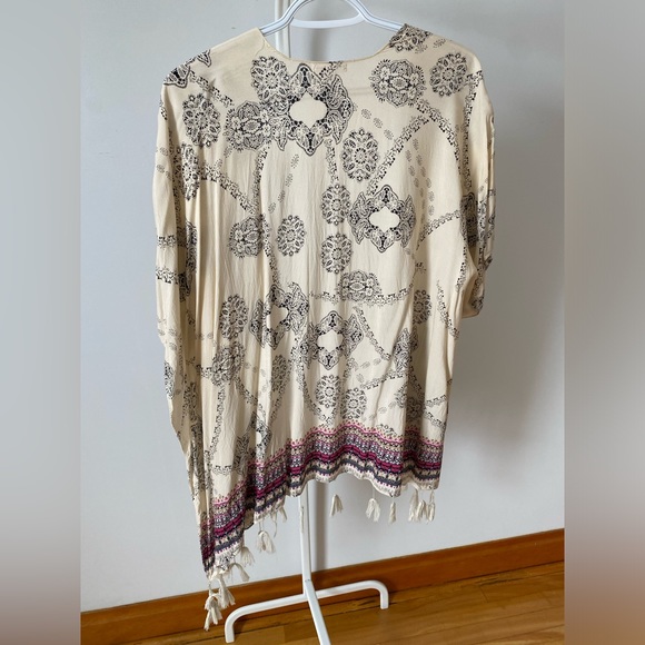 Kimono - Picture 2 of 2